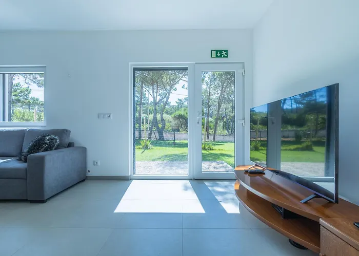 Forest Village T2 Semesterbostad Mindel